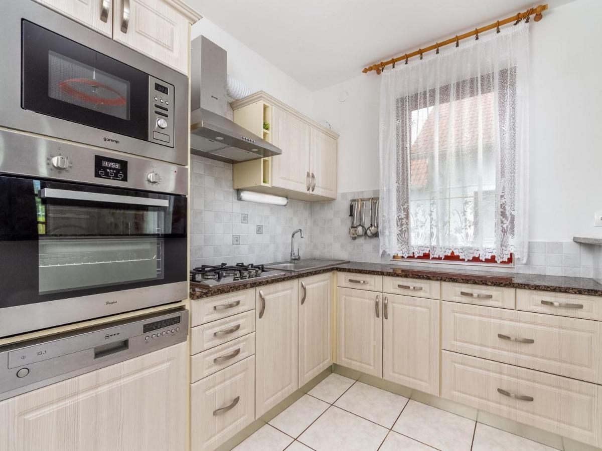 Holiday Home Yellow 1 By Interhome Balatonkeresztur Bagian luar foto